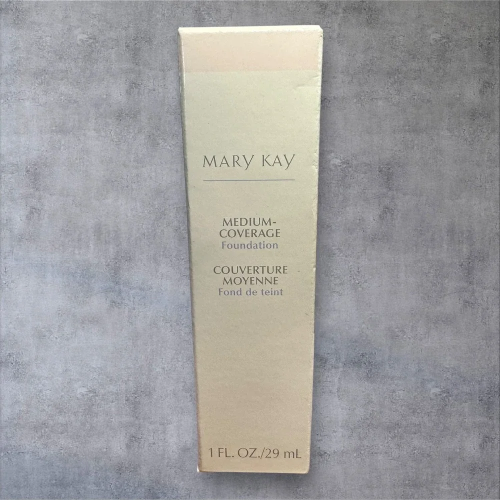 MARY KAY Medium-Coverage Foundation BEIGE 300 Gray Cap 1oz #355800 New Old Stock